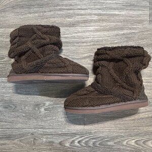 MUK LUKS Sweater Boots SZ 9 Brown Chunky Knit Suede Ankle Bootie Comfort Winter